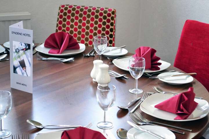 Dining 35 of 59