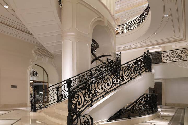 Lobby Photos