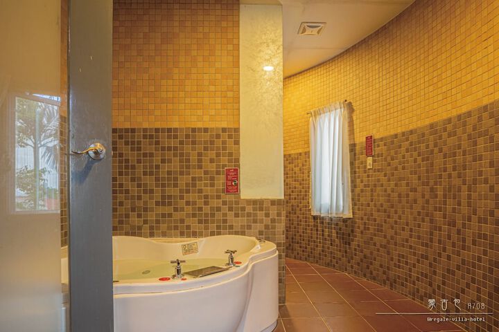 Room 101 of 263
