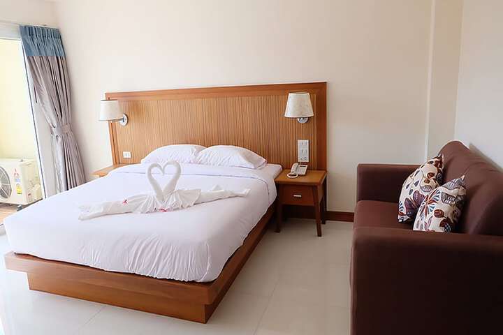 Room 4 of 44