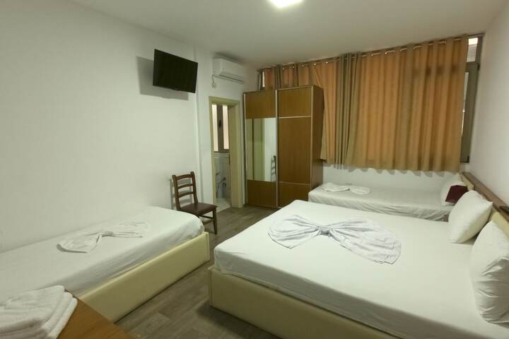 Room 3 of 55