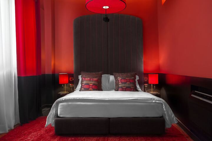 Room 11 of 60