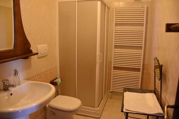 Room 20 of 39