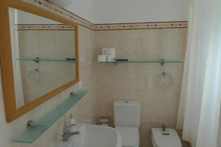 Room 9 of 21