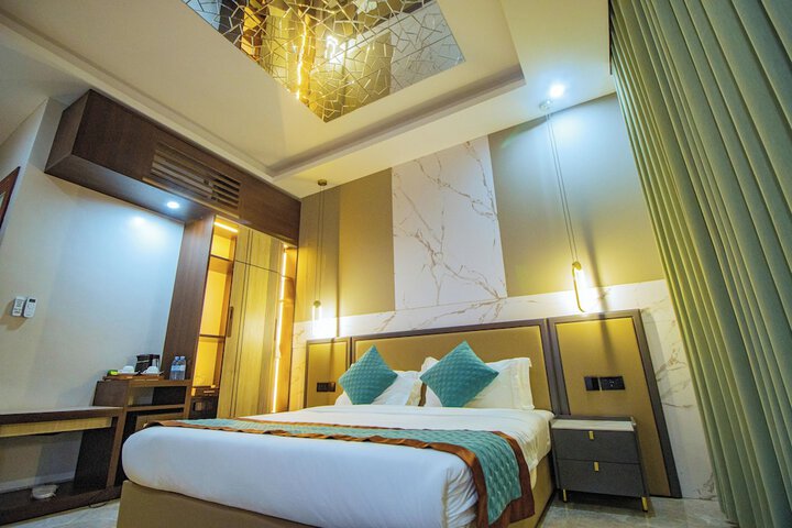 Room 33 of 139