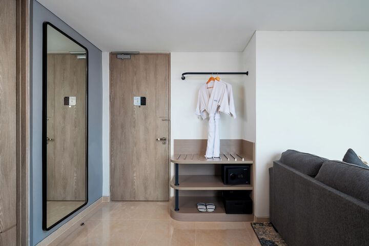 Room 15 of 43