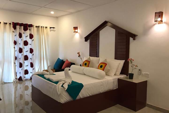 Room 10 of 43