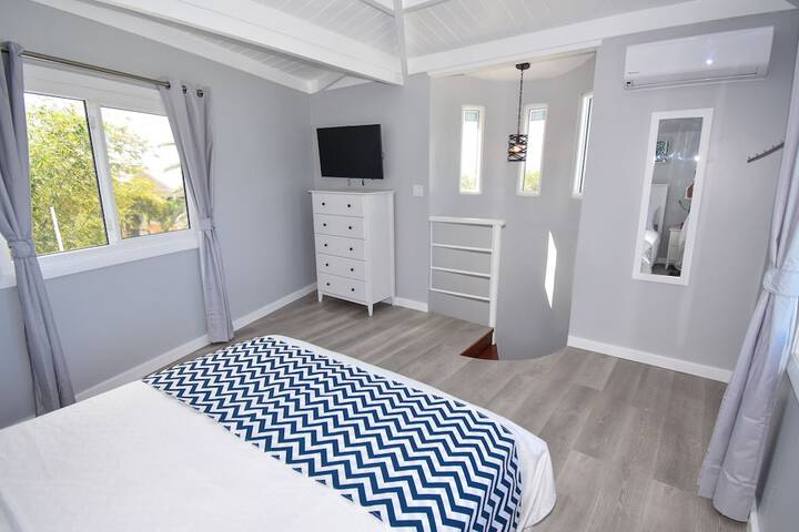 Room 12 of 73
