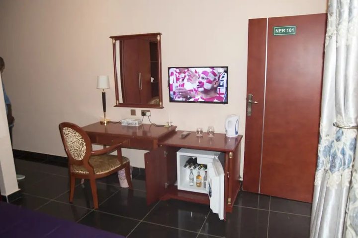 Room 2 of 12