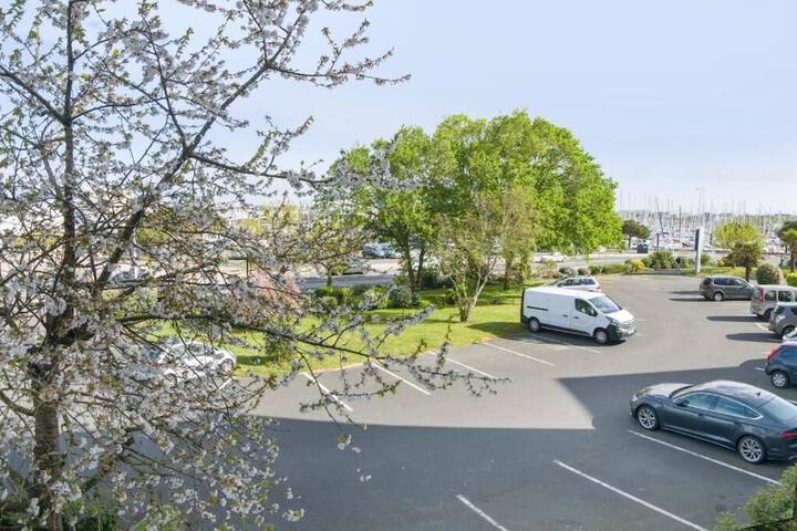 Room 43 of 51