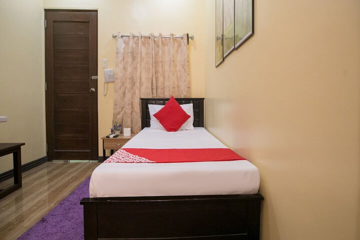Room 5 of 14