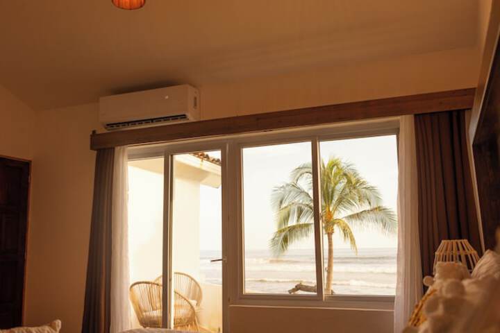 Room 15 of 33