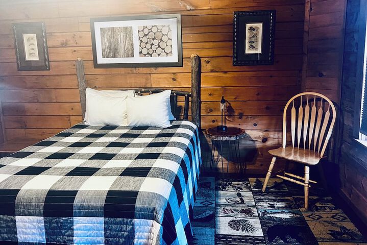 Room 100 of 299