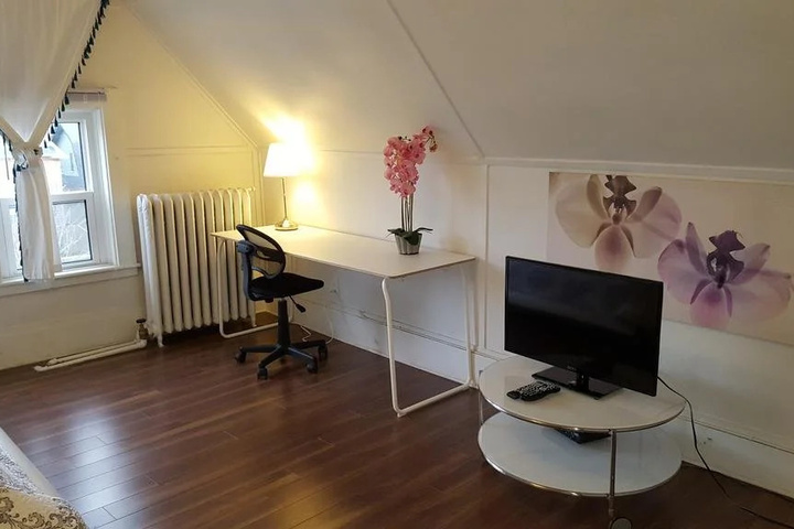 Room 19 of 28
