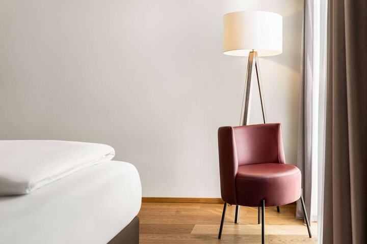 Room 14 of 64