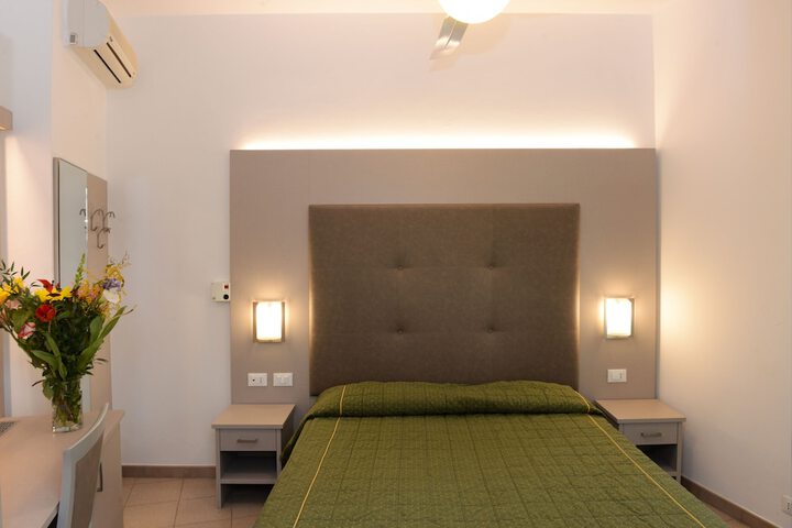 Room 9 of 55