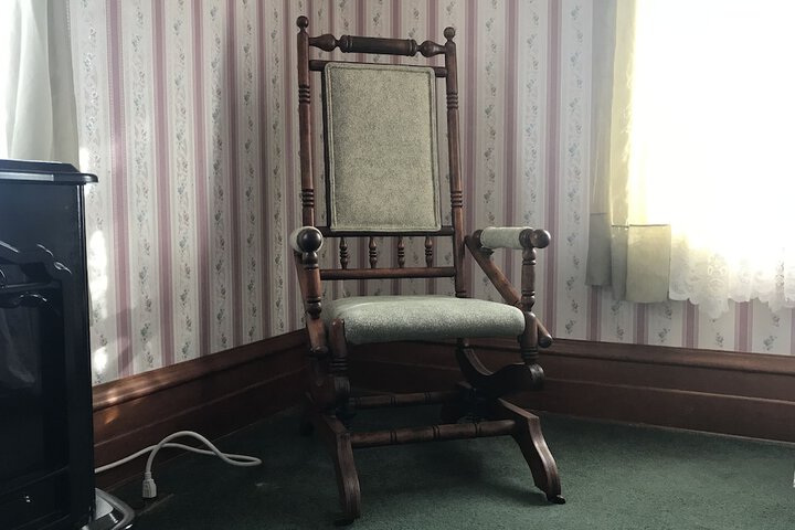 Room 18 of 43