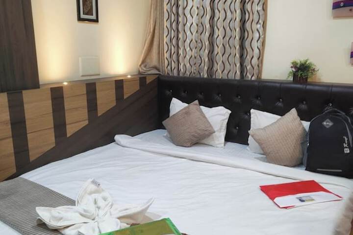 Room 4 of 17