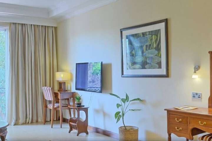 Room 15 of 68
