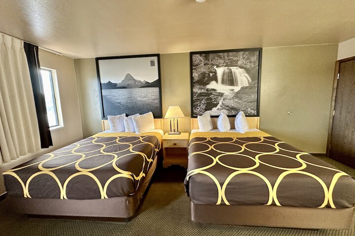 Room 25 of 46