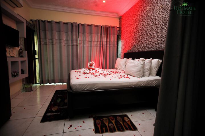Room 27 of 51