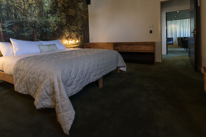 Room 7 of 35
