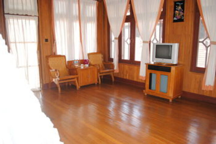 Room 44 of 60