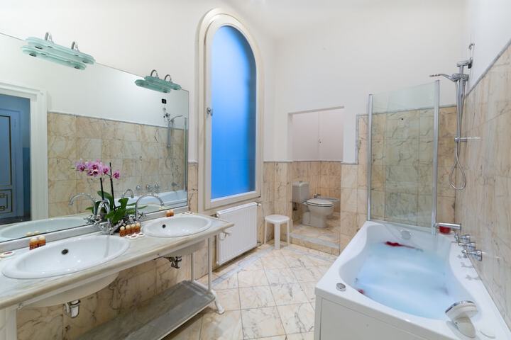Bath Interior