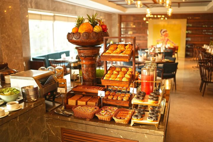 Breakfast/Coffee Service 22 of 51
