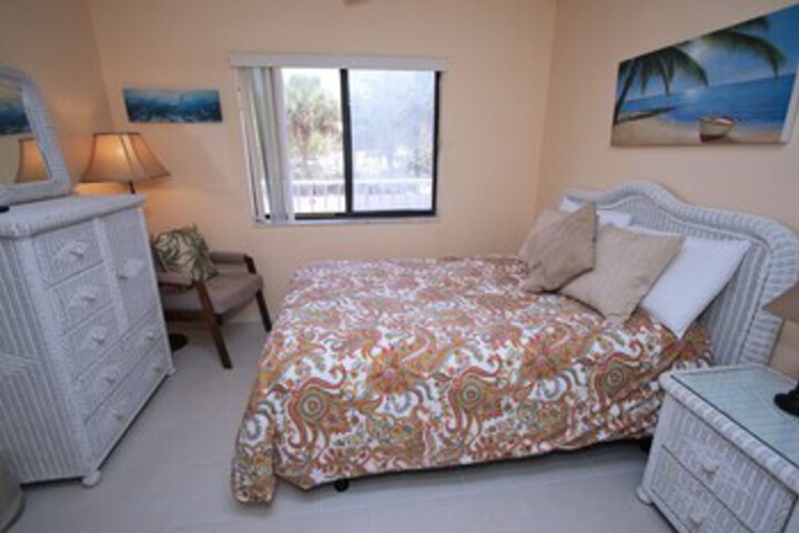 Room 28 of 29