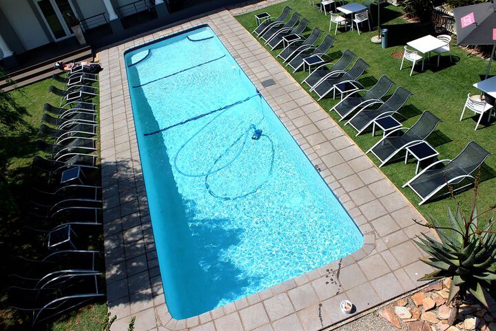 Pool 51 of 64