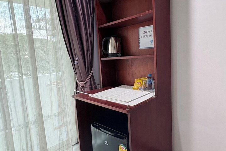 Room 8 of 24