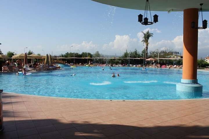 Pool 28 of 120