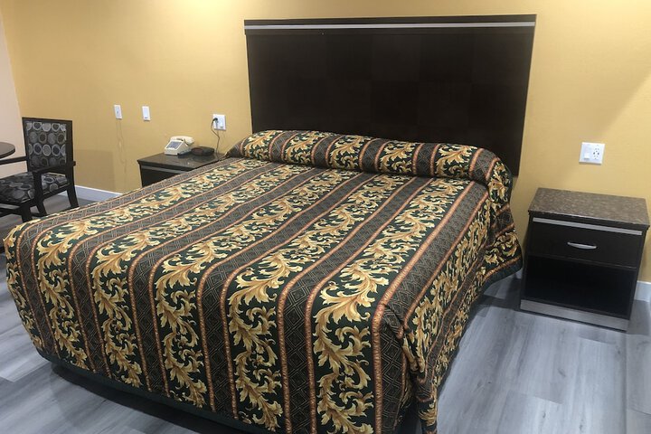 Standard | King Bed (20 of 27)