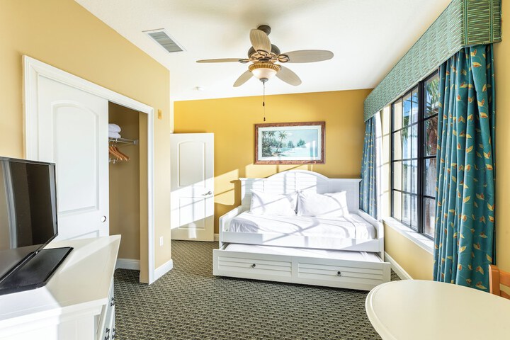 Room 20 of 146