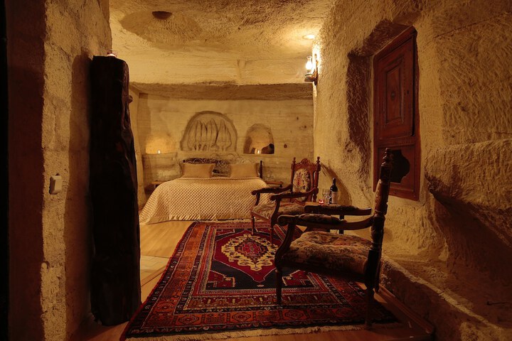 Room 16 of 135