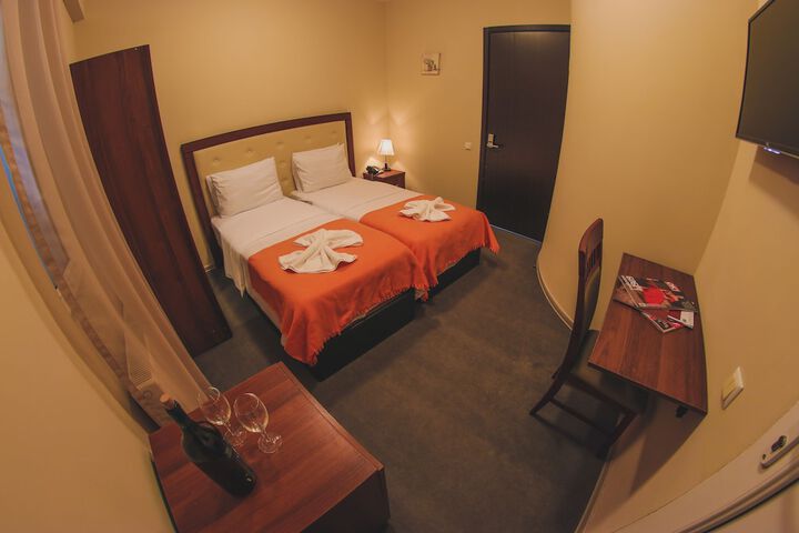 Room 15 of 56