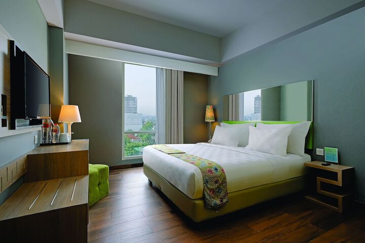 Room 4 of 13