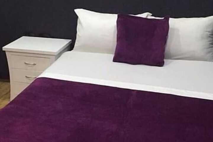 Room 4 of 23