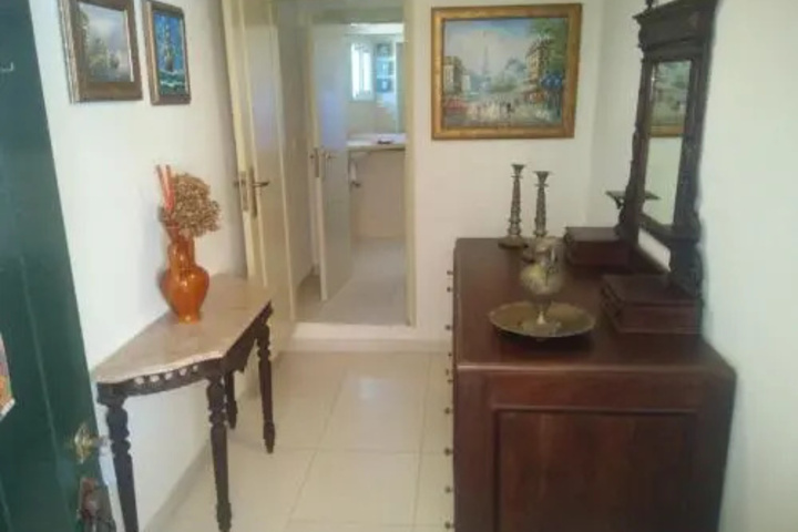 Room 18 of 30