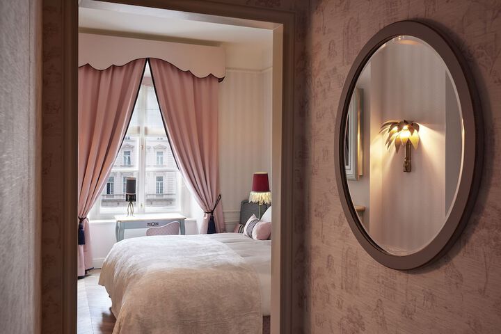 Room 13 of 60