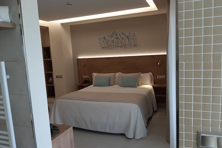 Room 10 of 30