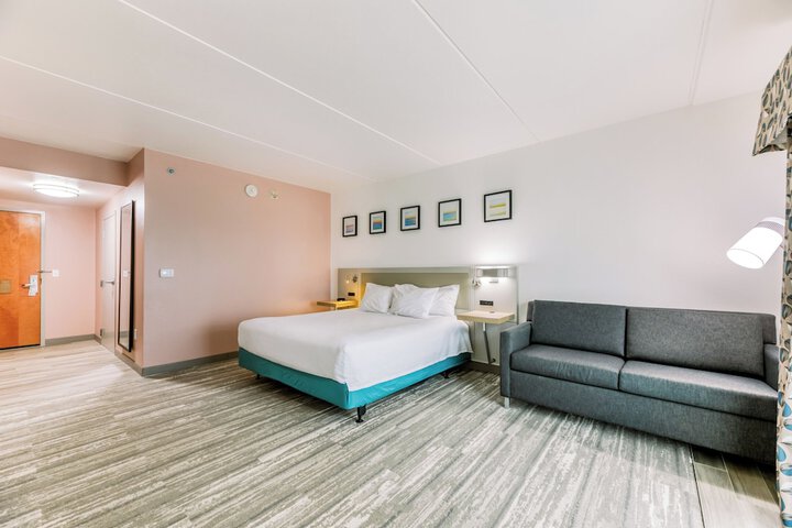 Room 17 of 73
