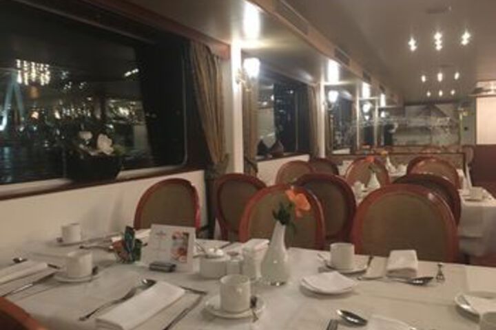 Dining 46 of 52
