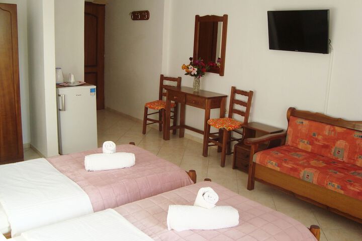 Room 18 of 110