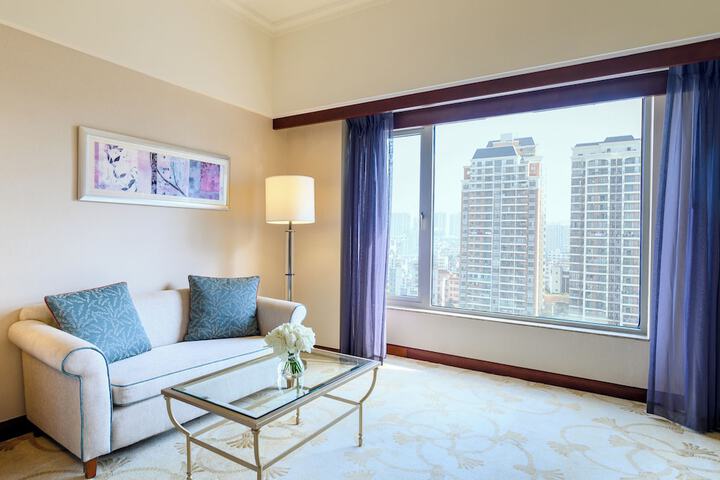 Room 40 of 79