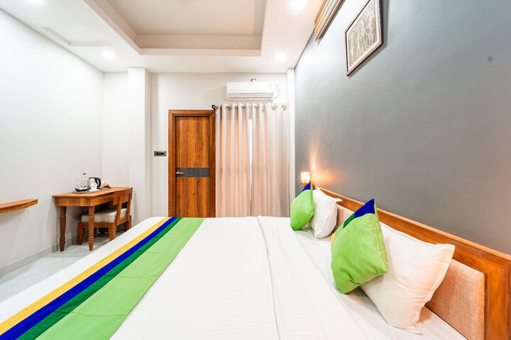 Room 18 of 51