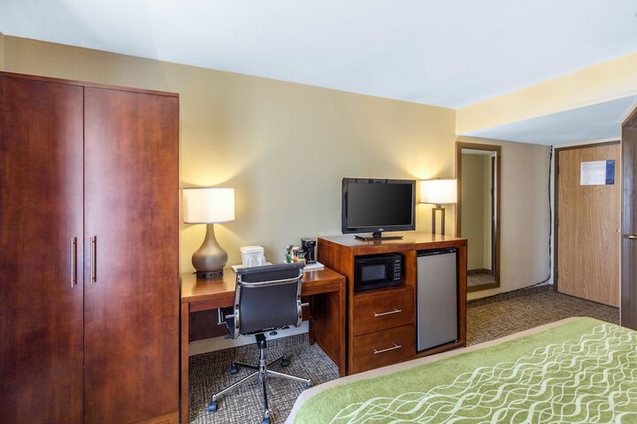 Room 18 of 33