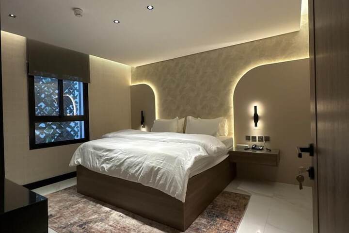 Room 5 of 61