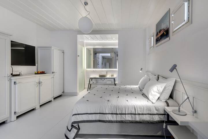 Room 27 of 64